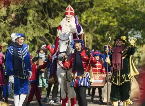 DeGroteSinterklaasfilmendeVliegendePieten_134350527286906555_big-cine_deskt.webp