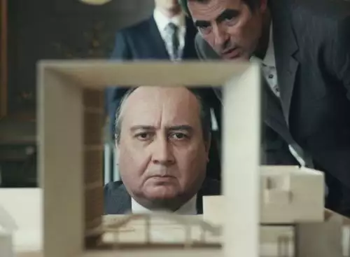 LaGrandeArche_134320663589301942_big-cine_deskt.webp